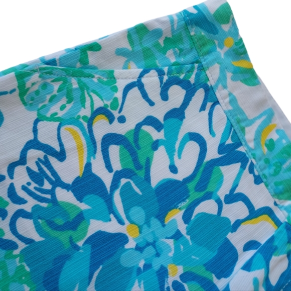 Lilly Pulitzer Buttercup Scallop Short Size 00 Blue White Yellow - Picture 4 of 10